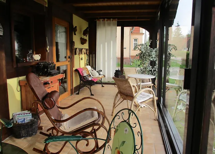 Altes Jaegerhaus 펜션 Uckerland